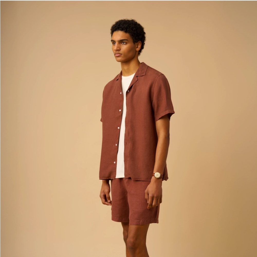 Men's terracotta camp collar shirt